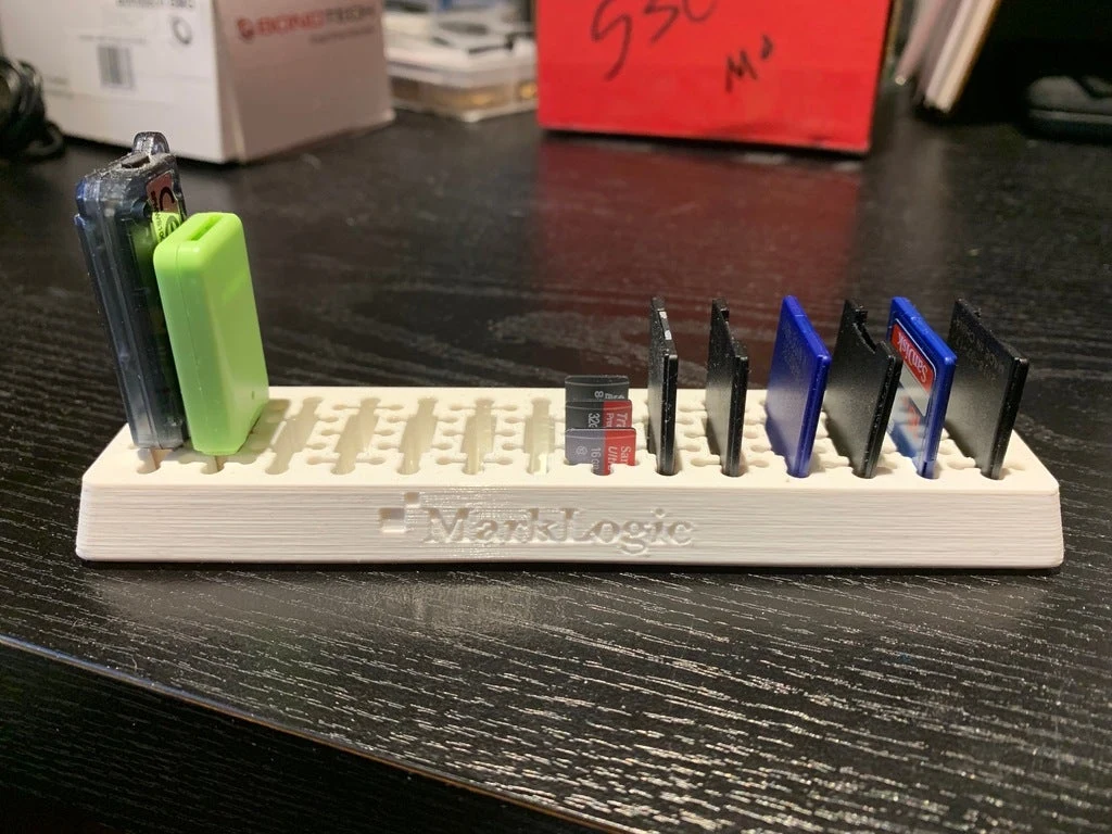 Органайзер SD, MicroSD и USB