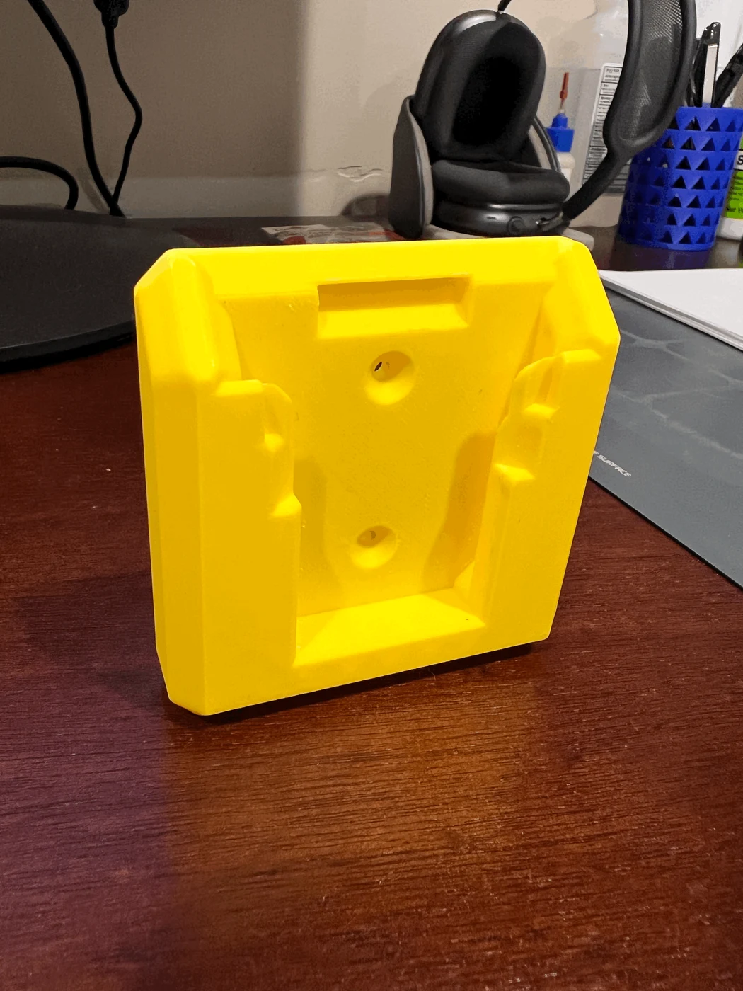 Держатель аккумулятора DeWalt