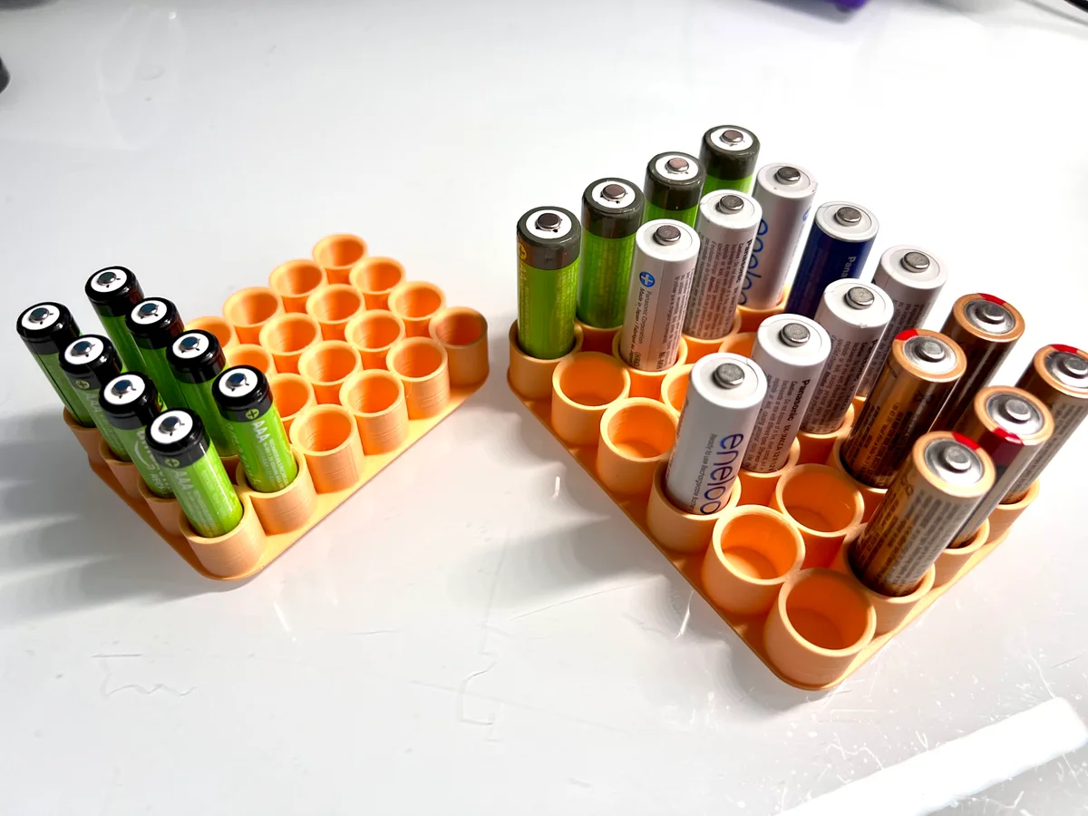 Battery Holder — фото автора mohitmathew