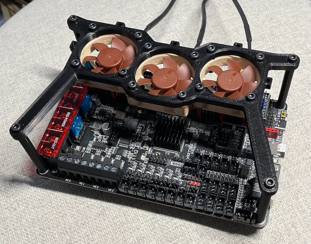Octopus Pro Mount for DIN Rail Bracket & Fan Mount — фото автора mmuellerphoto