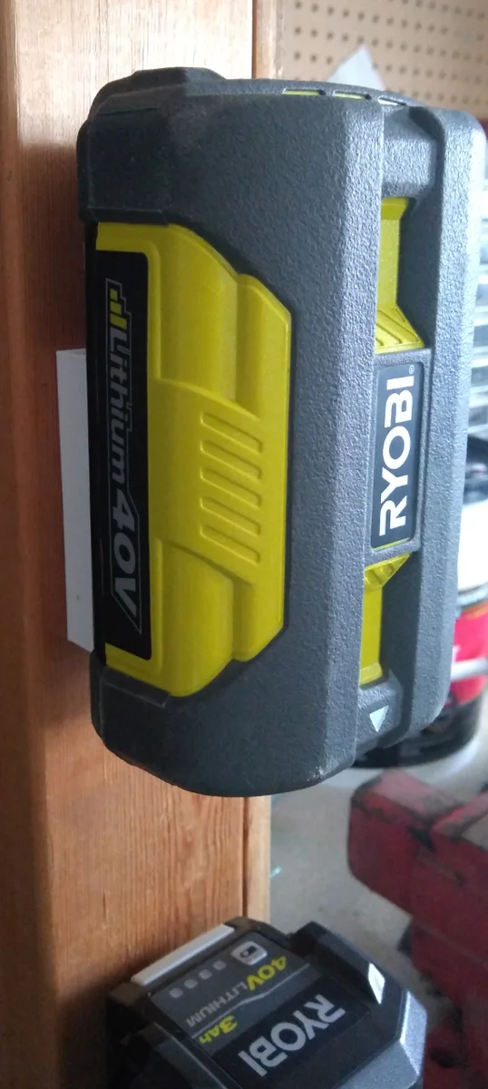 Ryobi 40V Battery Holder — фото автора Okcazure