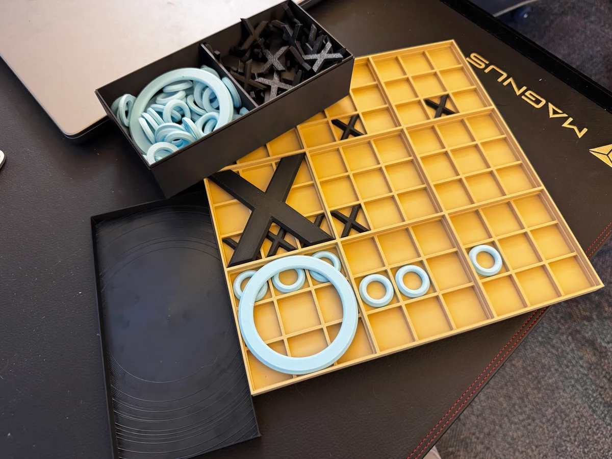 Ultimate Tic-Tac-Toe board & pieces — фото автора Alex Matier